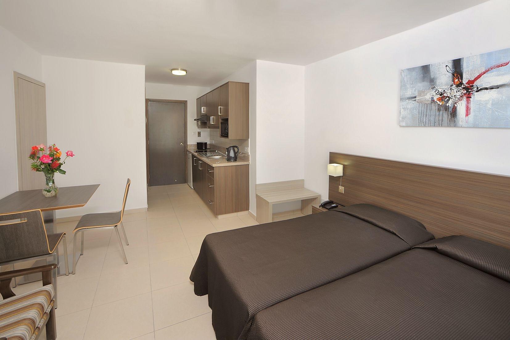 Petrosana Hotel Apartments Ayia Napa Exterior foto