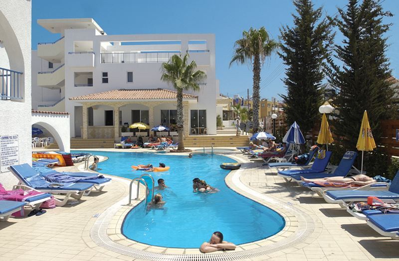 Petrosana Hotel Apartments Ayia Napa Exterior foto
