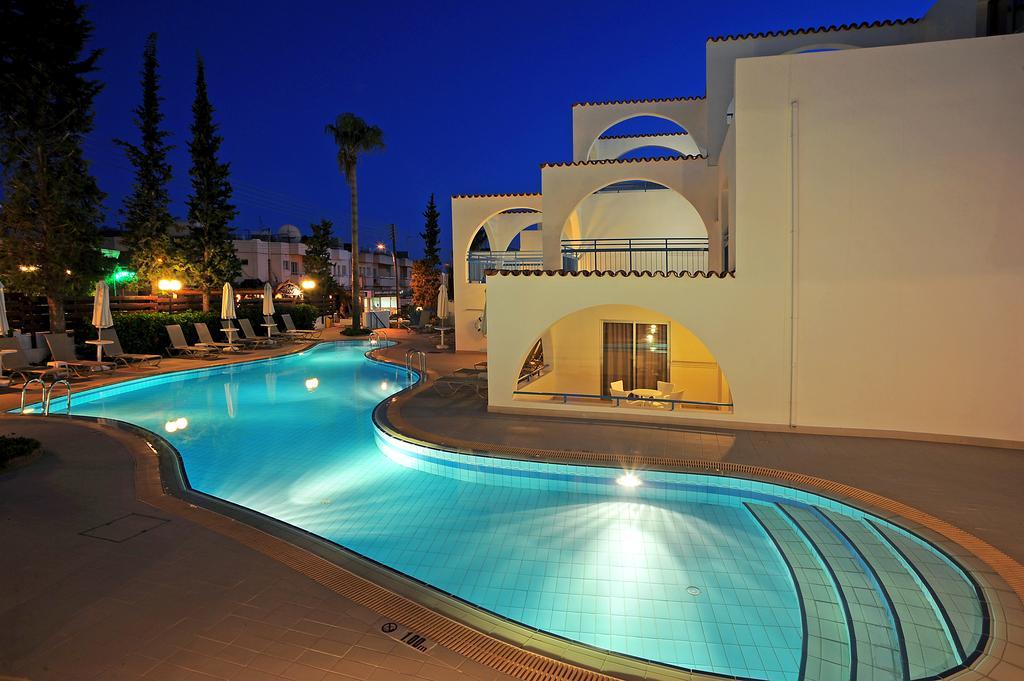Petrosana Hotel Apartments Ayia Napa Exterior foto