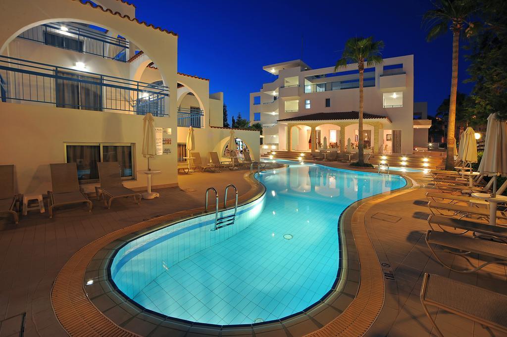 Petrosana Hotel Apartments Ayia Napa Exterior foto